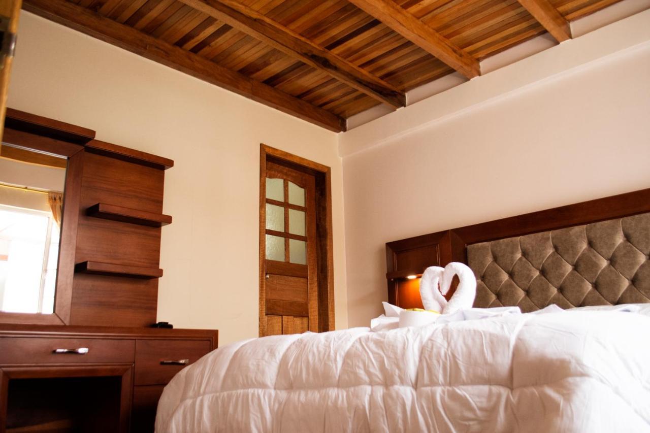Imperial Zumbahua Hotel Zumbagua Bagian luar foto